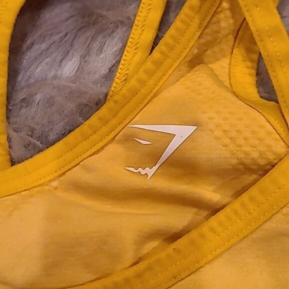 Gymshark adapt seamless yellow and white logo sports bra - Picture 2 of 3